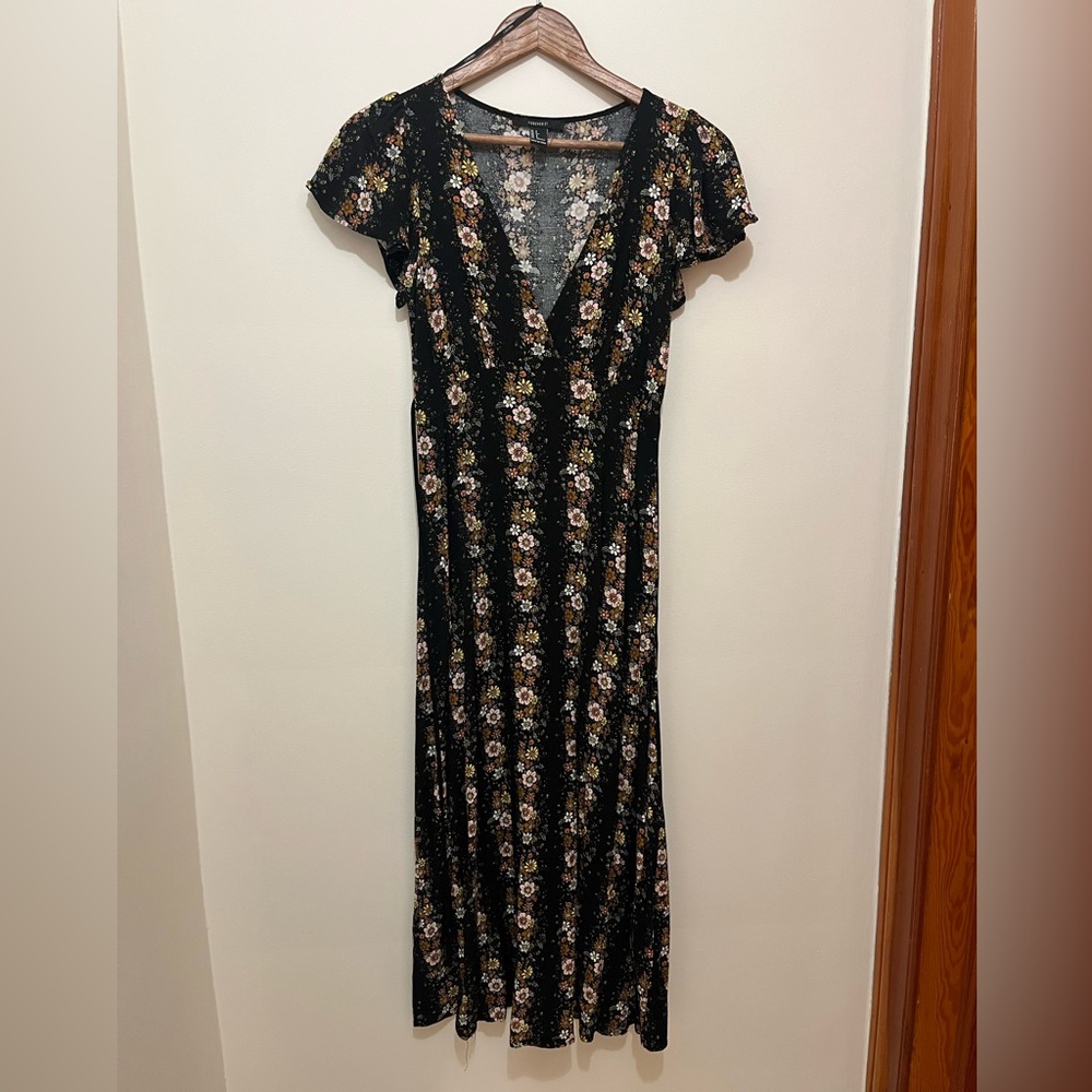 Forever 21 Black Floral Maxi Dress